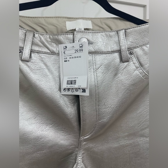 Women's H&M faux leather silver jeans size 12 - Picture 4 of 10